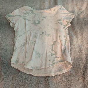 green and white tie dye tee.